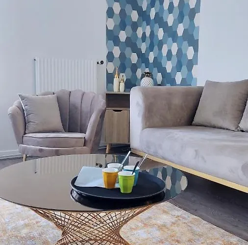 Le Thourottois*centre Ville*wifi*spacieux*confort* Saint-gobain *